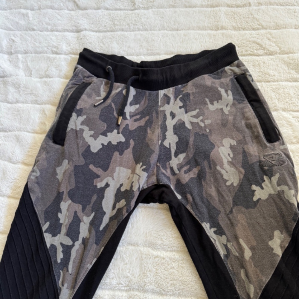 Bodyengineesrs tracksuit - Picture 5 of 6